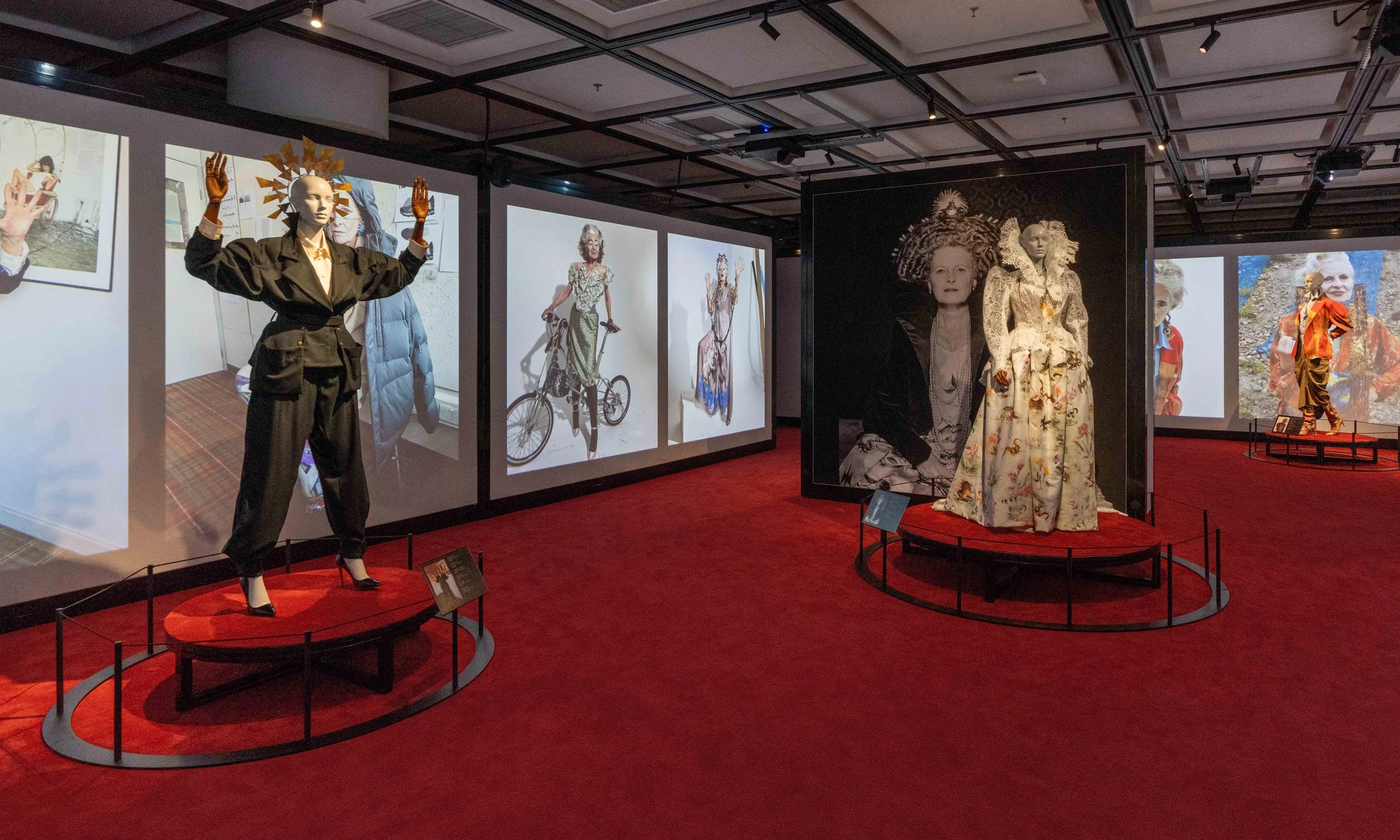 Vivienne Westwood & Jewellery — Nomad Exhibitions